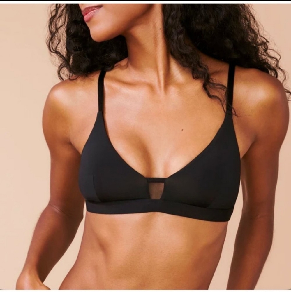 Pepper Black Limitless Wireless Bra Medium